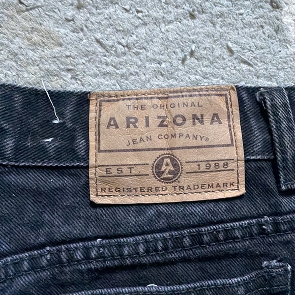 Black Vintage High Waisted Jean Shorts - Picture 4 of 4